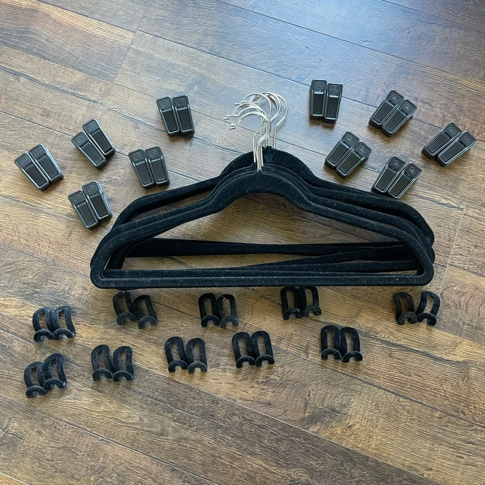 50 Piece Closet Organizer: 10 Black Velvet Hangers, 20 Cascading Hooks, 20 Clips